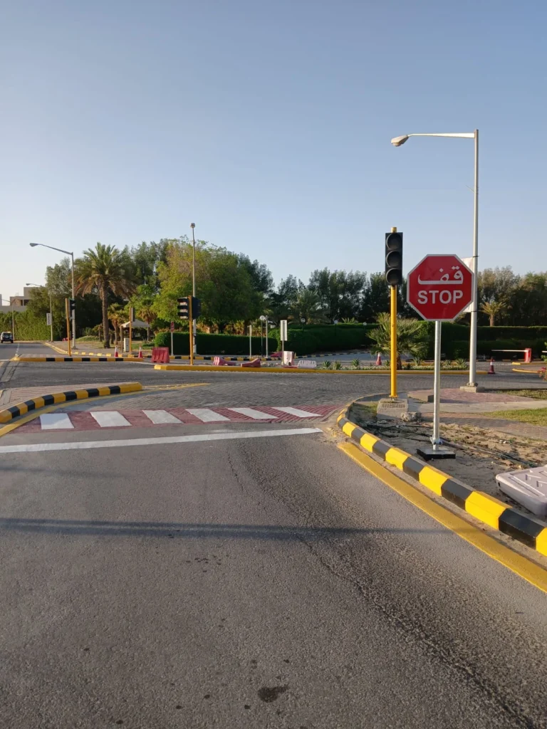 Traffic and Directional Signage Installation in Saudi Arabia - Gallery image 1