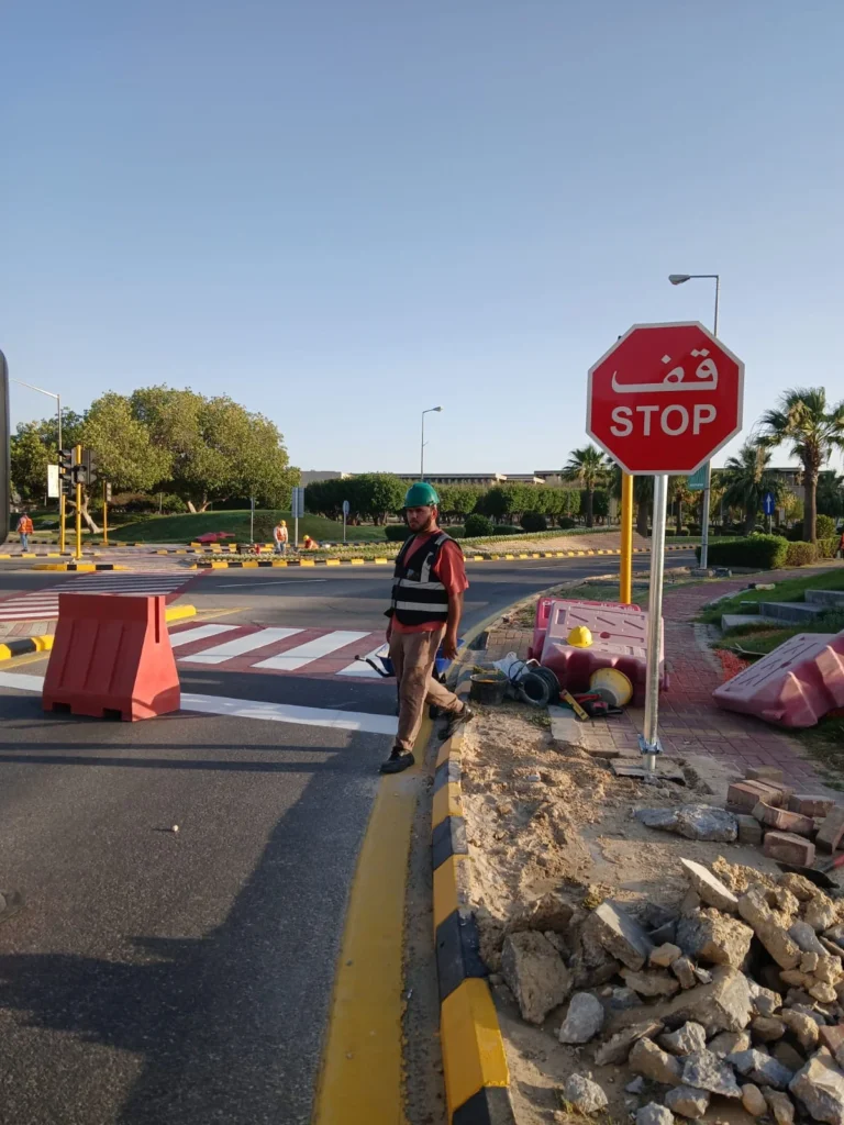 Traffic and Directional Signage Installation in Saudi Arabia - Gallery image 18